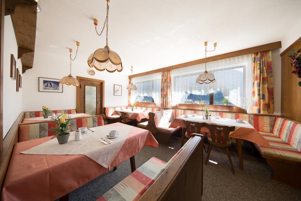 Pension Charly Sölden Buitenkant foto